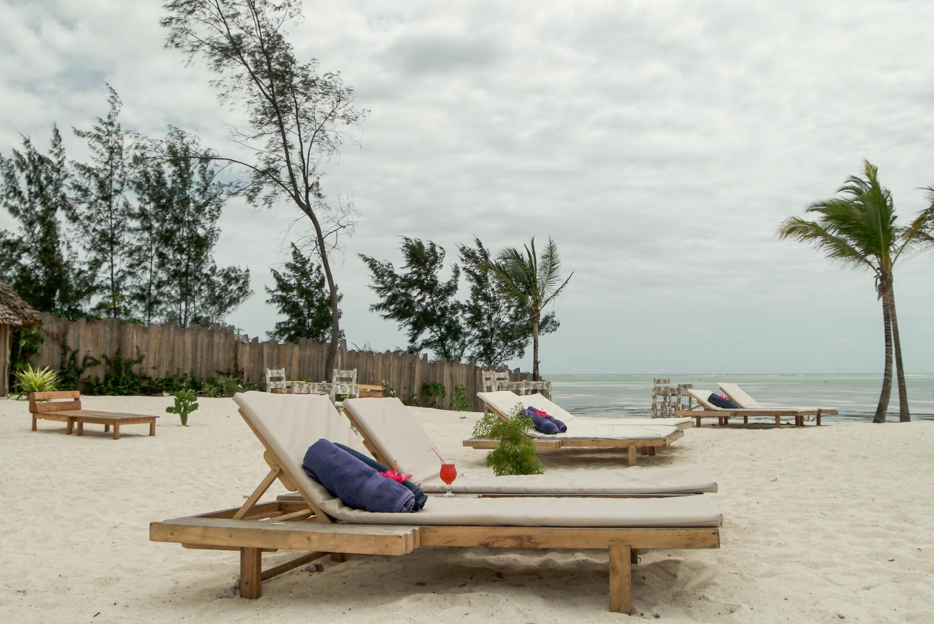 Zanbluu Beach Hotel Kiwengwa  Exterior foto